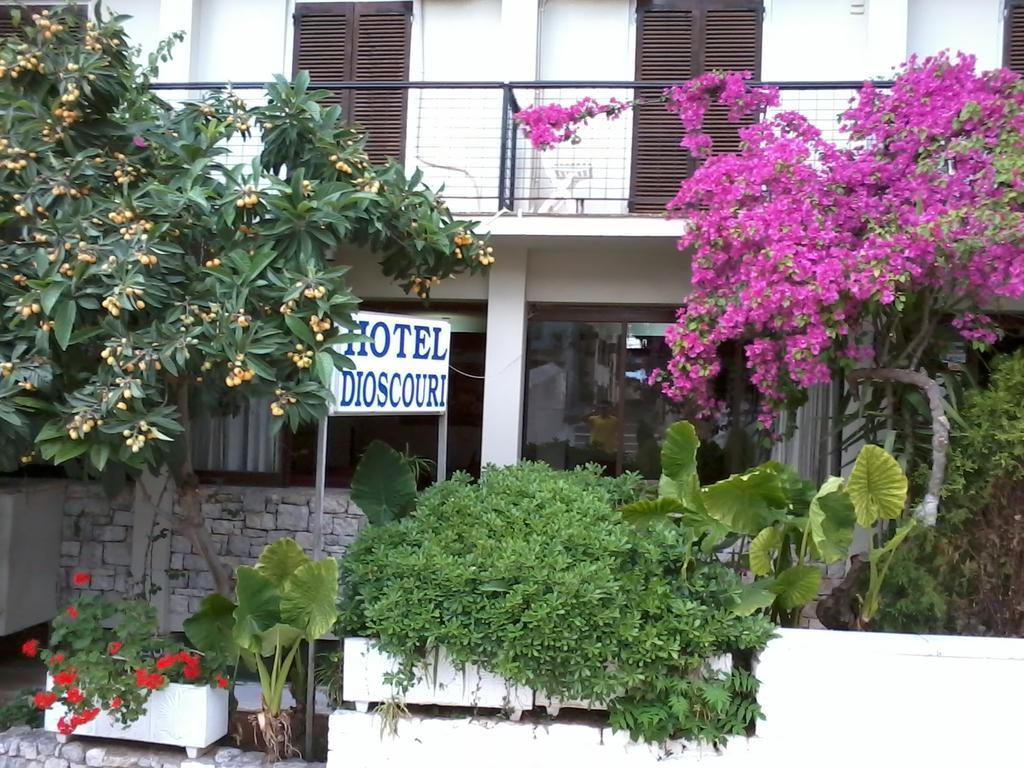 Dioscouri Hotel Sparta Exterior foto